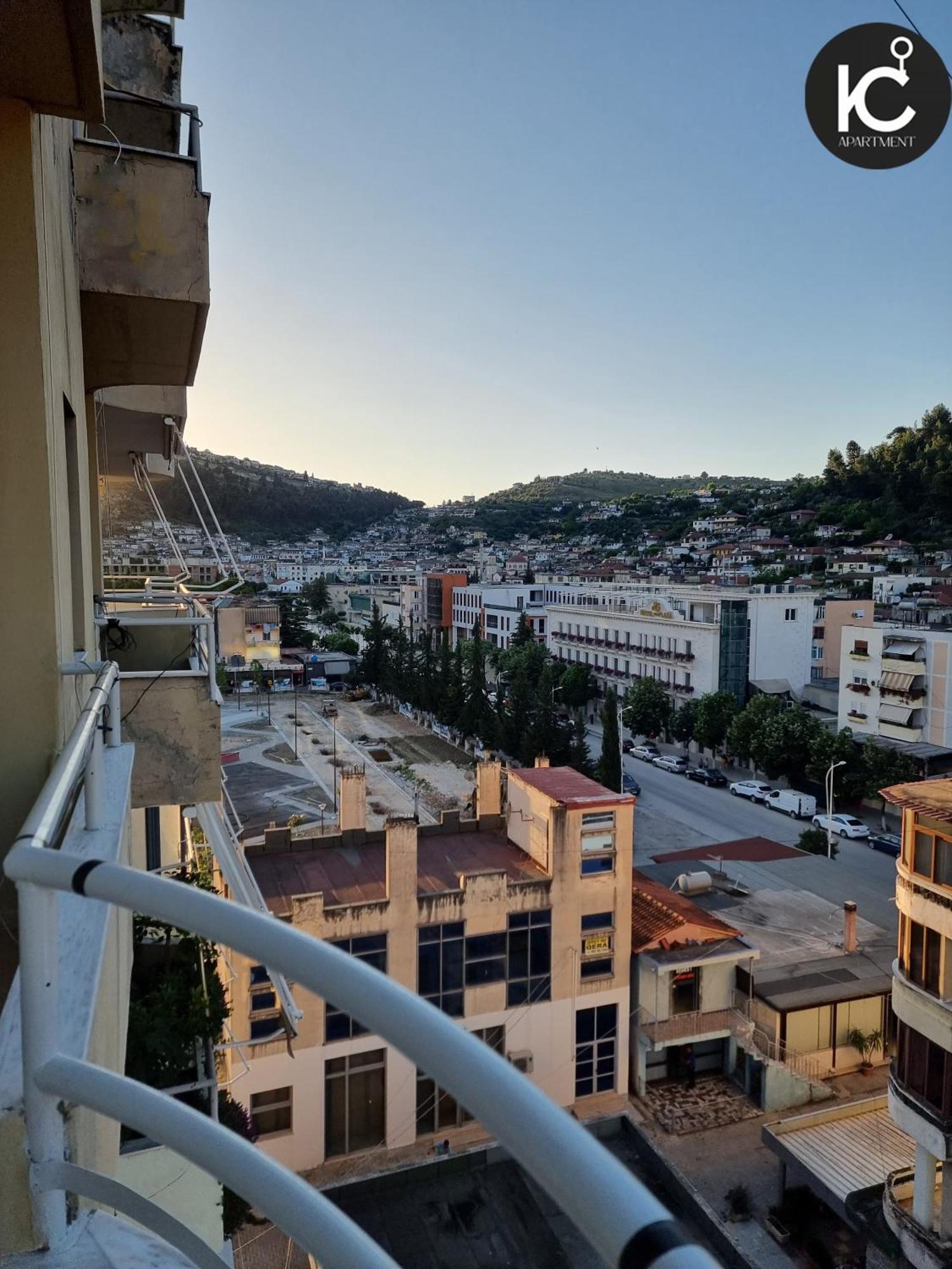 Kc Apartment Берат Екстериор снимка