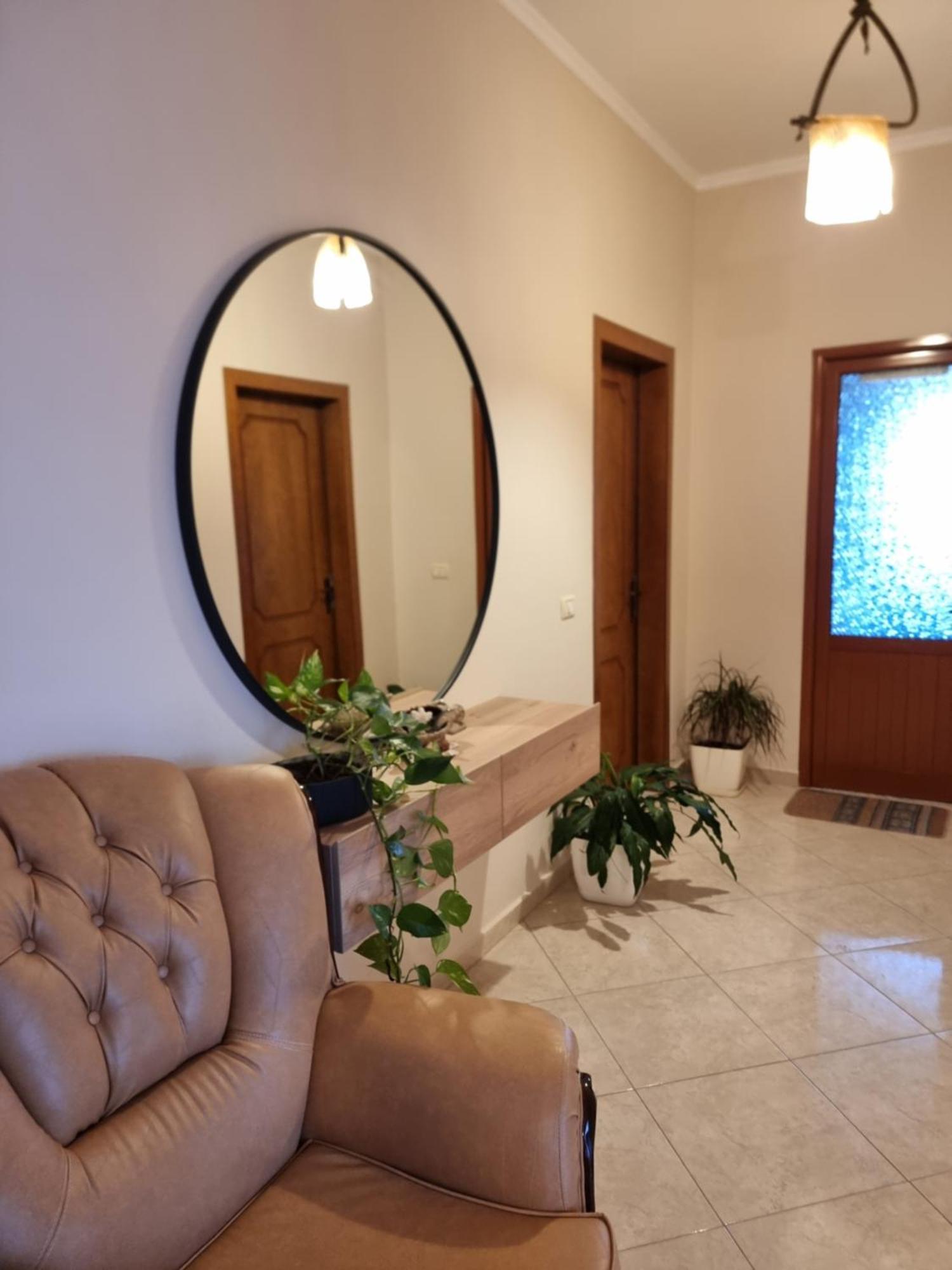 Kc Apartment Берат Екстериор снимка