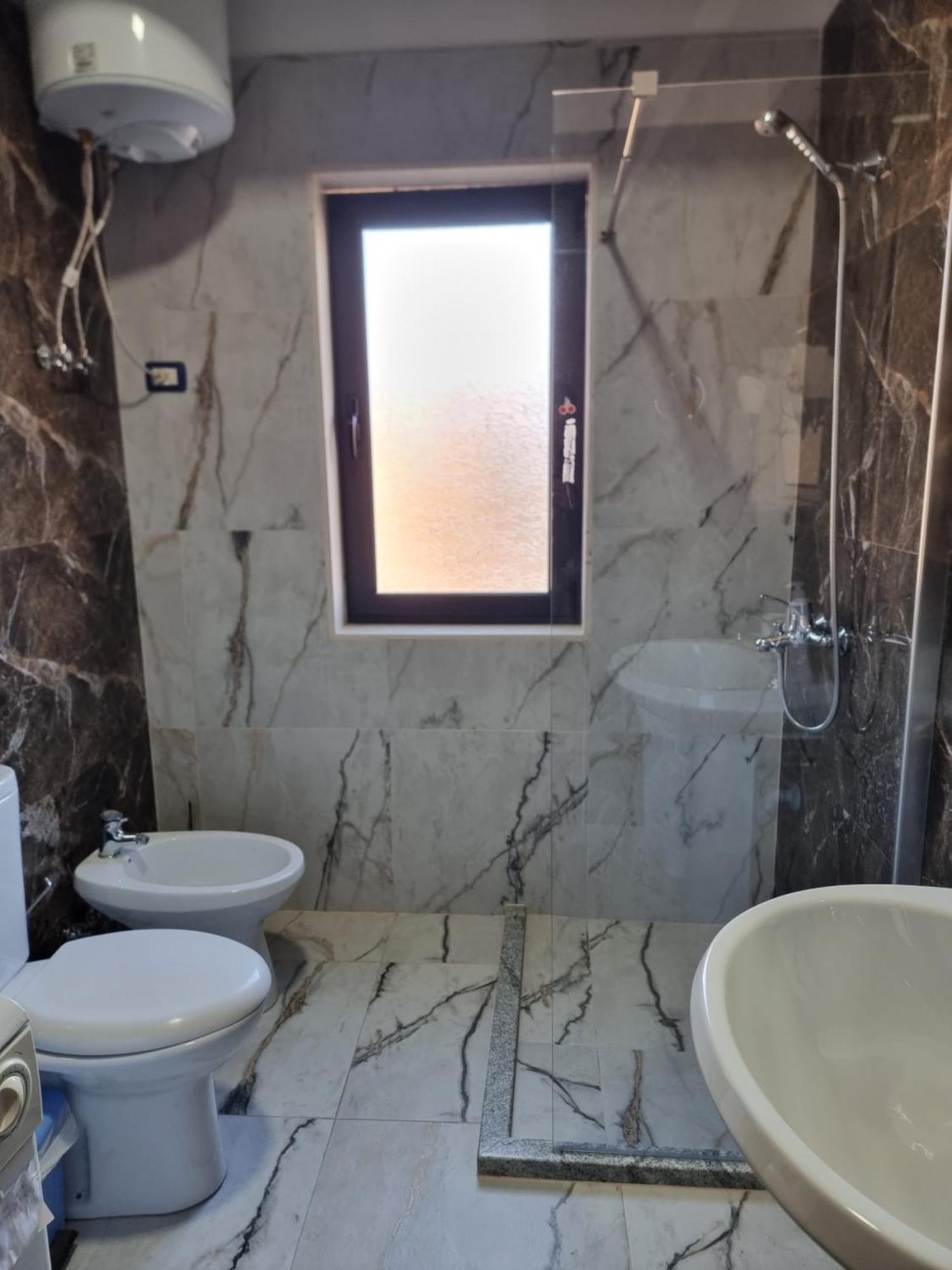 Kc Apartment Берат Екстериор снимка
