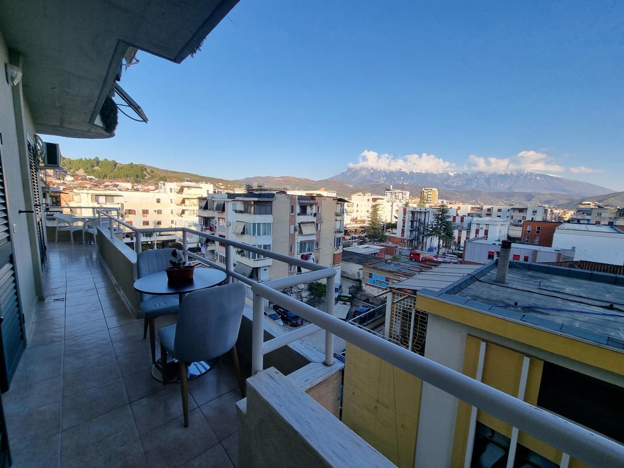 Kc Apartment Берат Екстериор снимка